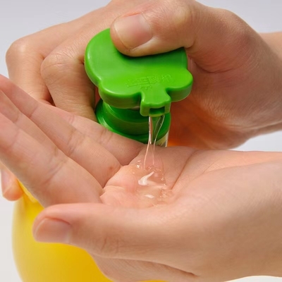पोर्टेबल फोम माइल्ड लेमन फ्लेवर बेबी क्लींजिंग बॉडी वॉश 320ml हैंड सैनिटाइज़र